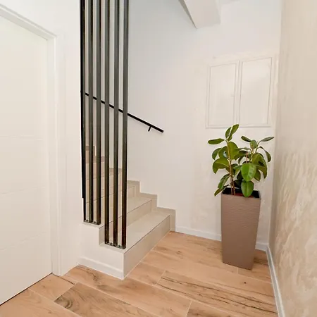 Dasi S Grijanim Bazenom Βίλα Posedarje