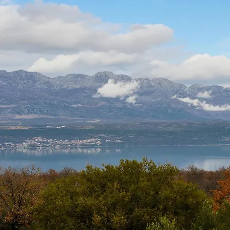 Βίλα Dasi S Grijanim Bazenom Posedarje